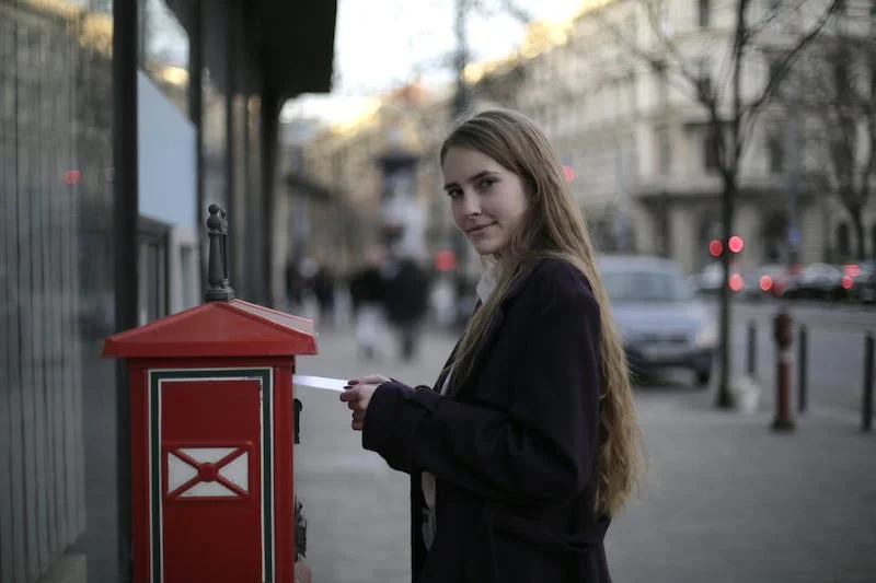 where is the Best place to buy postage stamps near you