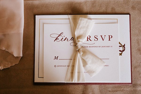buy cheap wedding stamps is not a good choice