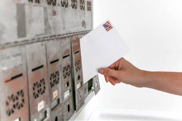 USPS postage calculator mailbox
